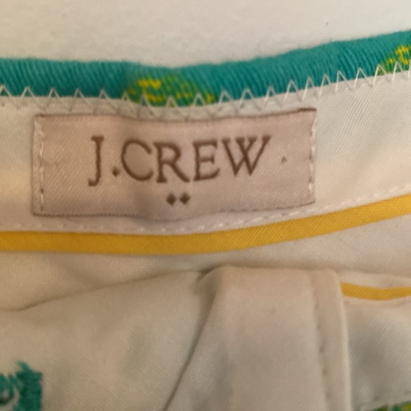 J CREW Green Pineapple Print Short Shorts Cotton Sz 2 EUC Button and Zip Flirty - Picture 2 of 5